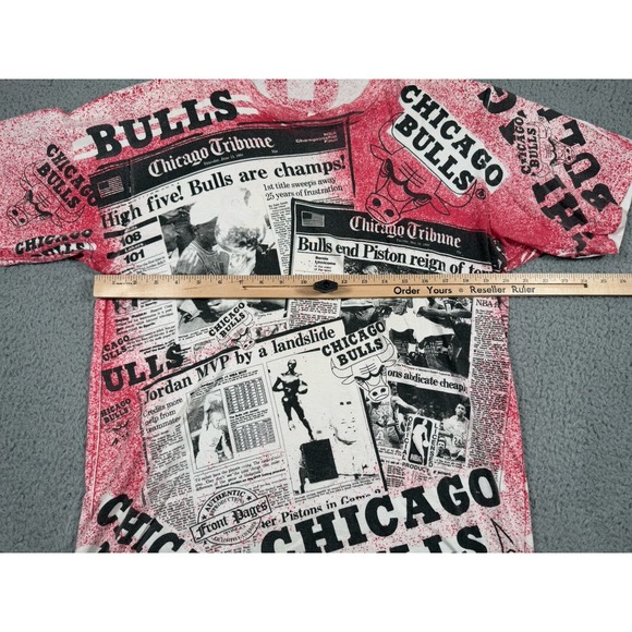 Vintage Chicago Bulls T‎ Shirt Mens Large Newspaper 90s AOP Jordan MVP Rare VTG - Picture 8 of 12